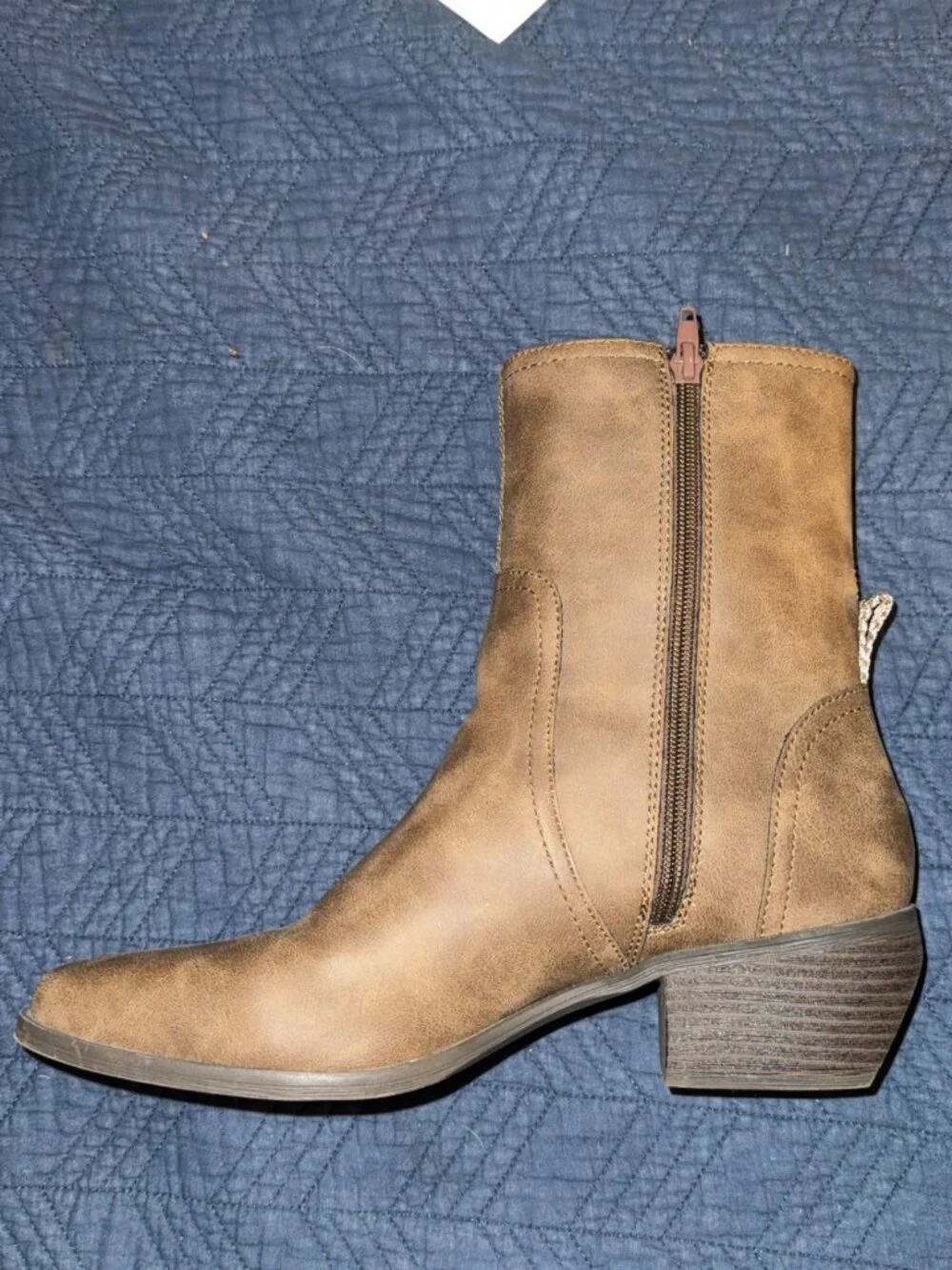 Women's Boots sz 9.5, Rocket Dog brand, New without tags